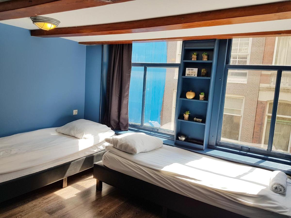 Urban Vibes Guesthouse Amsterdam Exterior photo